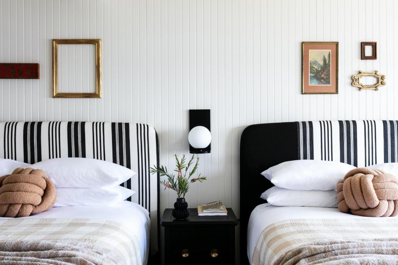 Bluebird Ocean Point Inn Экстерьер фото