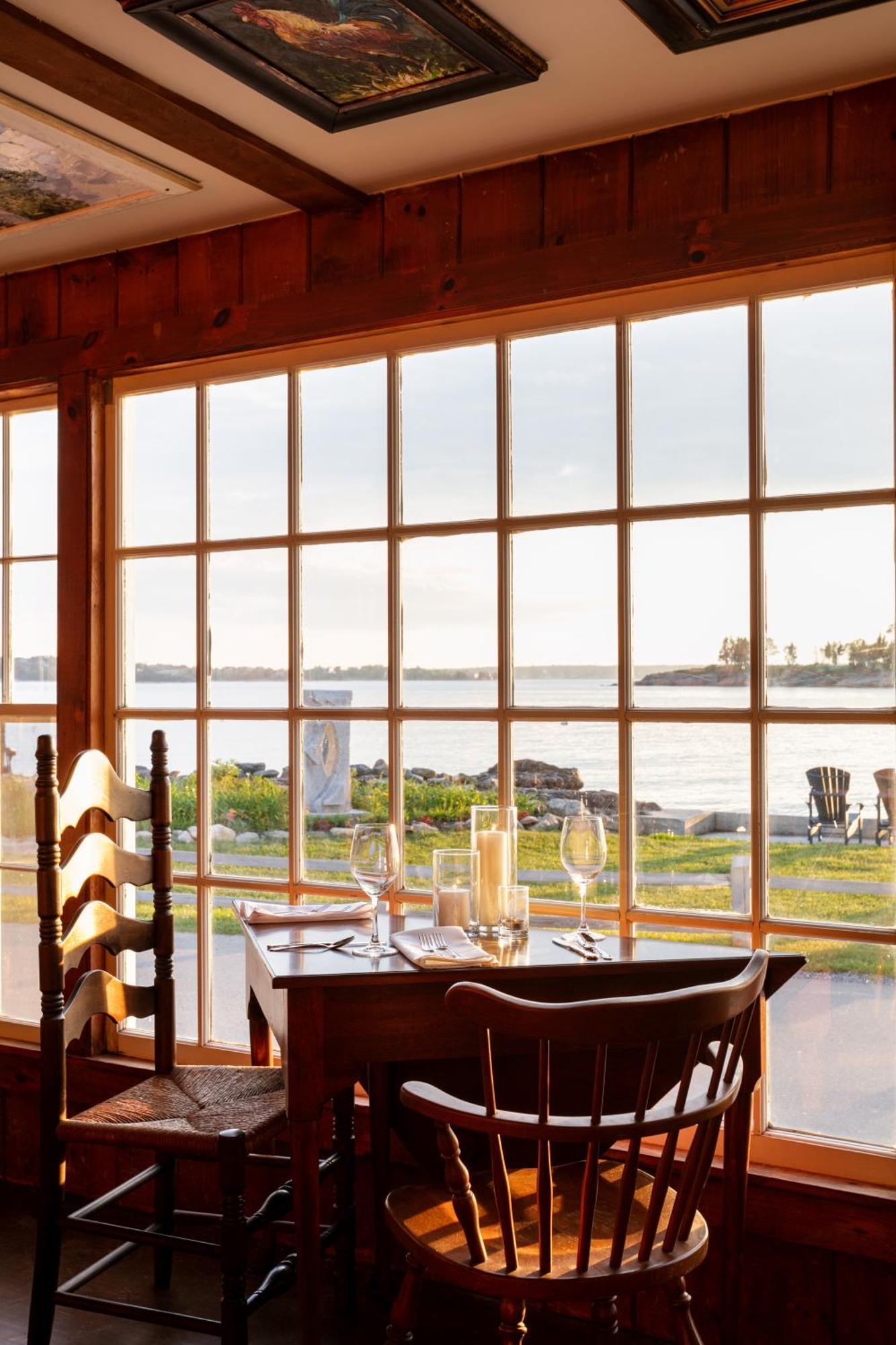 Bluebird Ocean Point Inn Экстерьер фото