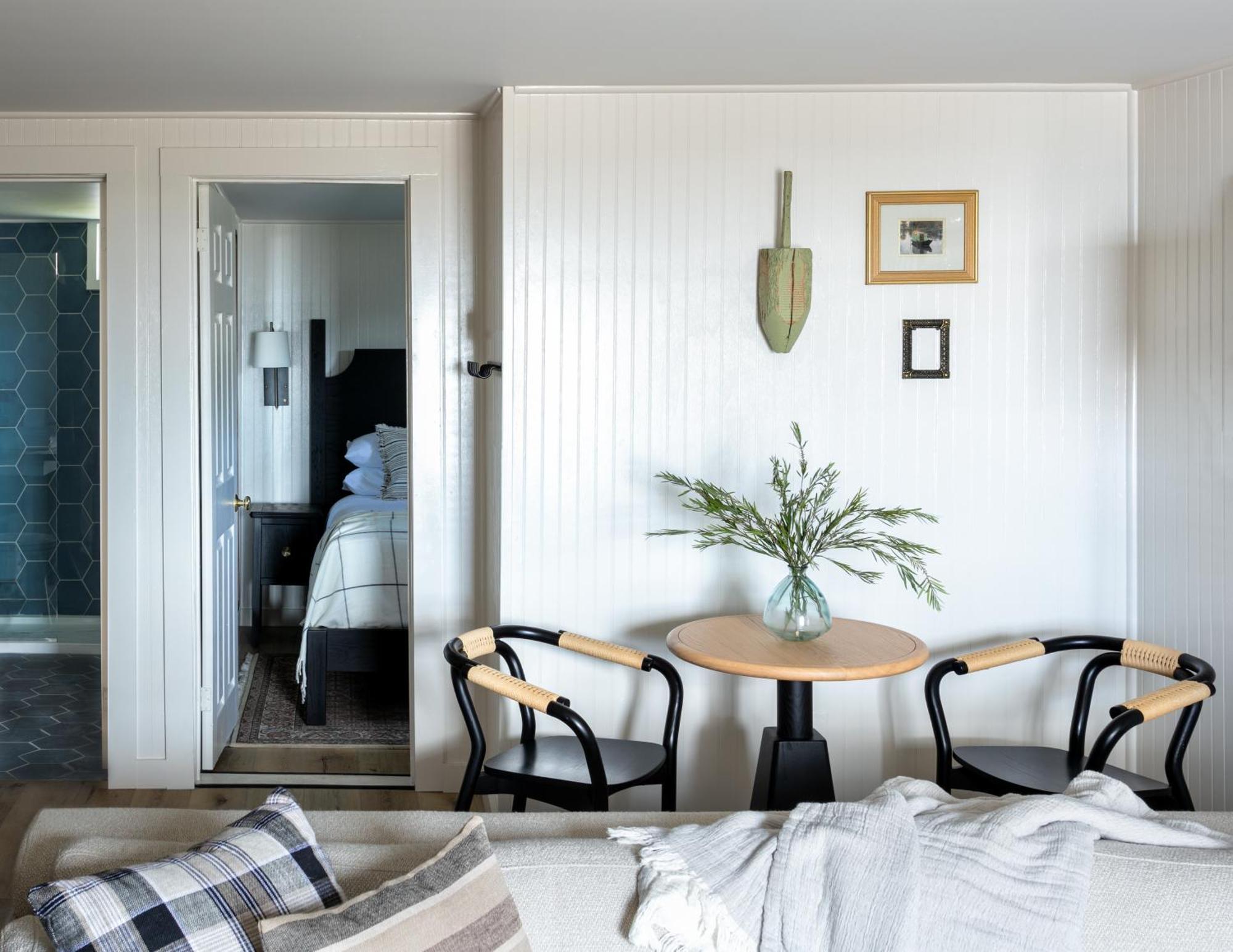 Bluebird Ocean Point Inn Экстерьер фото